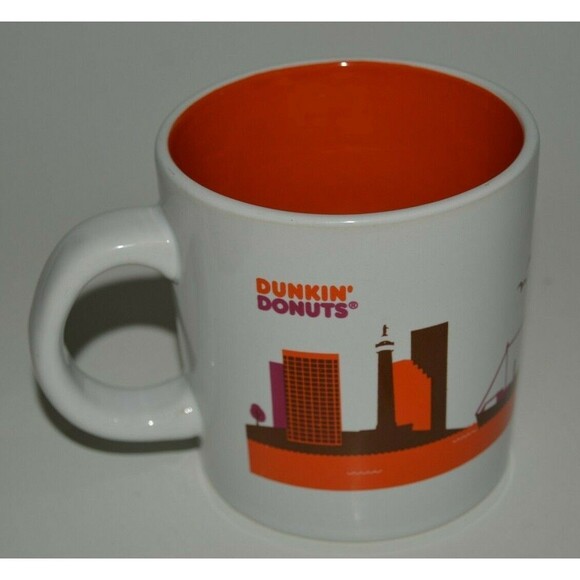 MINTY 2013 BALTIMORE Runs on DUNKIN DONUTS High End Graphic Coffee Mug Rare - Picture 3 of 6